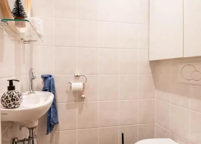 Capucineau - Excellent Location Apartmán